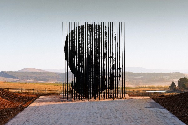 Mandela Sculpture 2LR-resized(1)