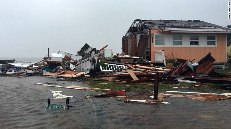 170826112915-13-hurricane-harvey-0826-rockport-exlarge-169