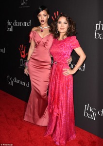 23FD15A100000578-2871156-Pink_ladies_Rihanna_was_joined_by_a_stunning_Salma_Hayek_at_the_-a-6_1418380418443