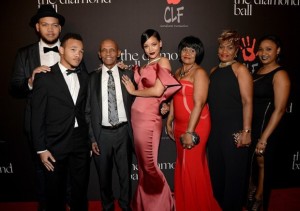 rihanna-at-diamond-ball-with-family